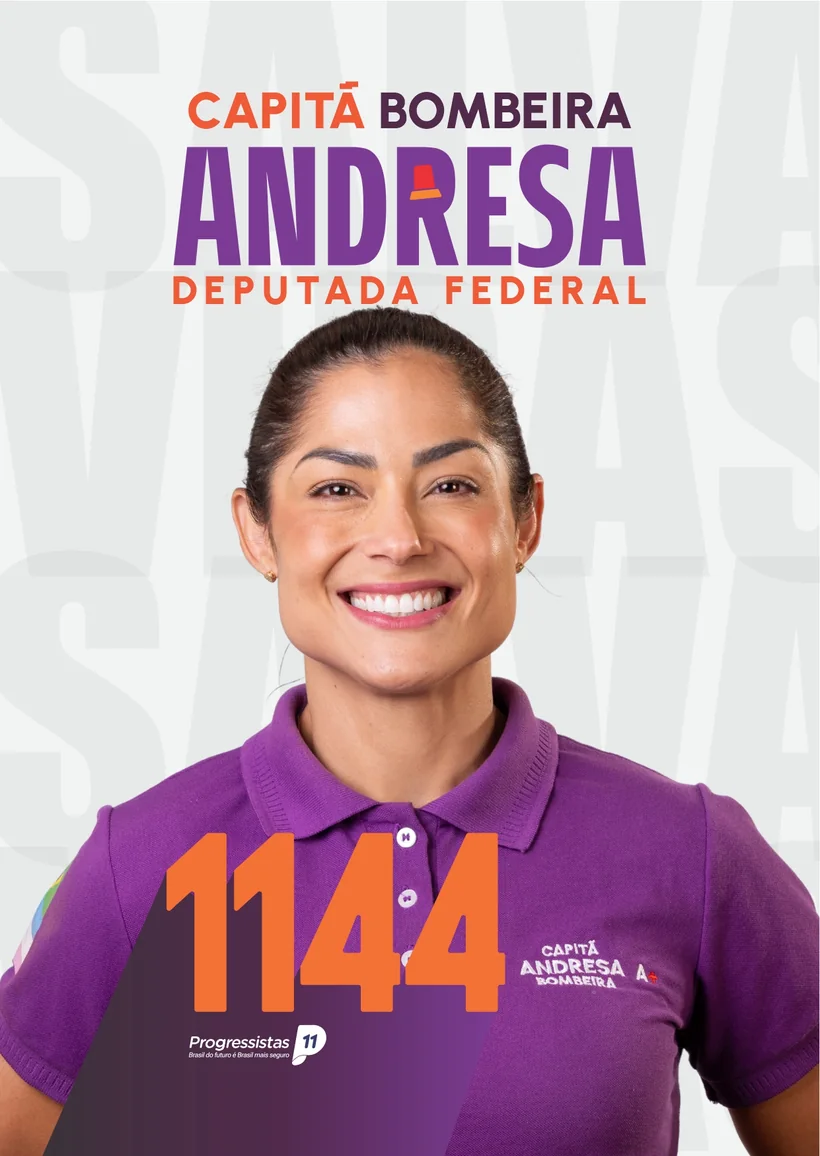 Cartaz oficial: Capitã Bombeira Andresa, Deputada Federal, sorrindo de polo roxa da campanha.